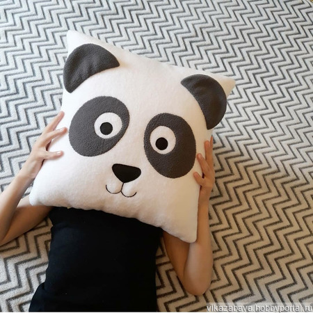 Подушка-игрушка "Панда" ручной работы на заказ