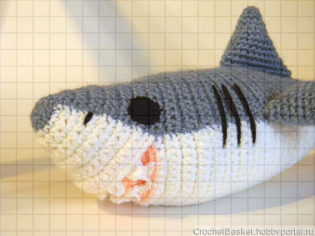 Вязаная игрушка рыба акула ручной работы на заказ