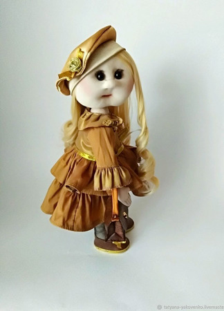 Кукла текстильная ручной работы в бронзовом платье ручной работы на заказ