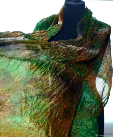 Большой шелковый шарф зеленый с оранжево коричневым ручной работы на заказ