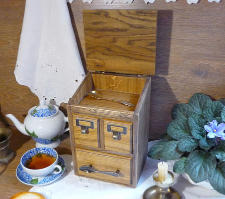 Дубовый чайный комод, коллекция "Старинушка" ручной работы на заказ