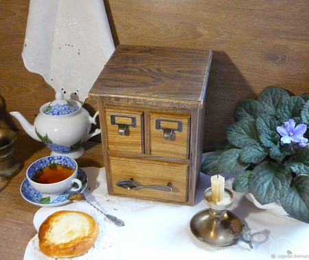 Дубовый чайный комод, коллекция "Старинушка" ручной работы на заказ