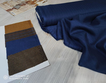 Итальянский костюмный Твид  Цвет синий индиго ручной работы на заказ