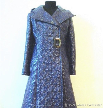 Пальто зимнее Голубика, расклешенное, длинное ручной работы на заказ