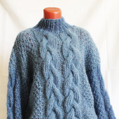 Вязаный свитер оверсайз из кидмохера