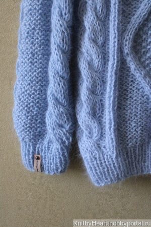 Нежный свитер WAVE ручной вязки ручной работы на заказ