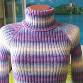 Облегающий свитер-водолазка