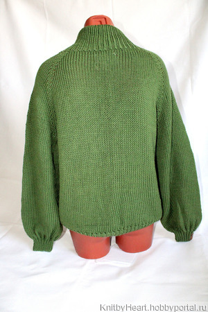 Вязаный свитер из мериносовой шерсти в Москве ручной работы на заказ