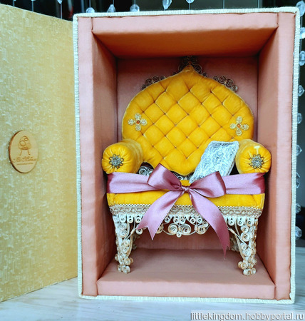 Кукольный мини-диван "Принц Персии" ручной работы на заказ