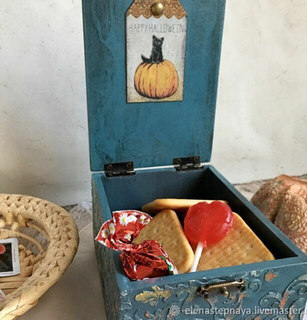 �������� "Happy Halloween" ������ ������ �� �����