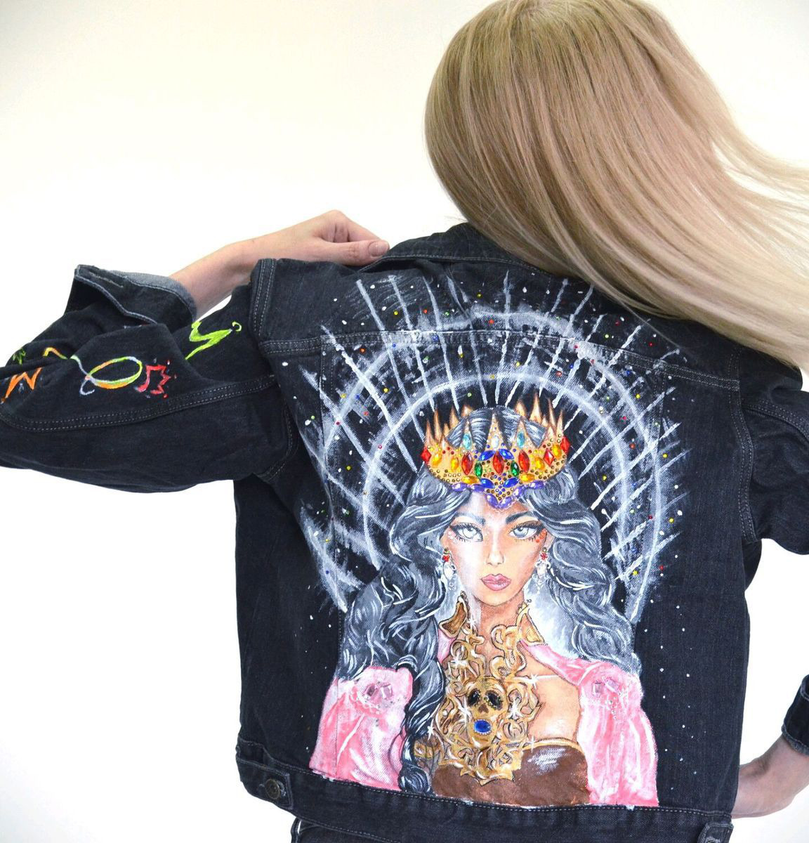 Джинсовая куртка с рисунком на спине, ручная роспись, кастомизация – купитьв интернет-магазине HobbyPortal.ru с доставкой