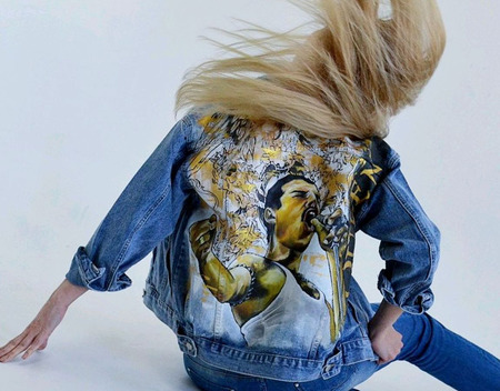 ��������� ������ � �������� �� ����� Queen ������ ������� ������� �� ���� ������������ ������ ������ �� �����