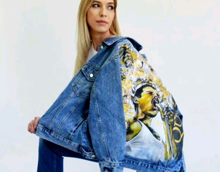 ��������� ������ � �������� �� ����� Queen ������ ������� ������� �� ���� ������������ ������ ������ �� �����