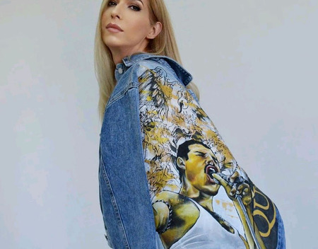 ��������� ������ � �������� �� ����� Queen ������ ������� ������� �� ���� ������������ ������ ������ �� �����