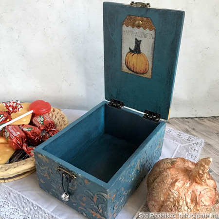 �������� "Happy Halloween" ������ ������ �� �����