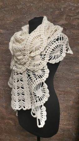 Кружевной шарф - палантин ручной работы на заказ