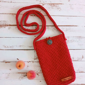 Мини-сумка для телефона красного цвета
