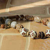 Бусы из керамики и камней «Белое солнце пустыни»