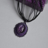 Кулон фиолетовый из бисера Кулон ручной работы